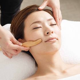 POWER TREE FACIAL (Head Massage Included)